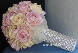 custom wedding flower  bouquets